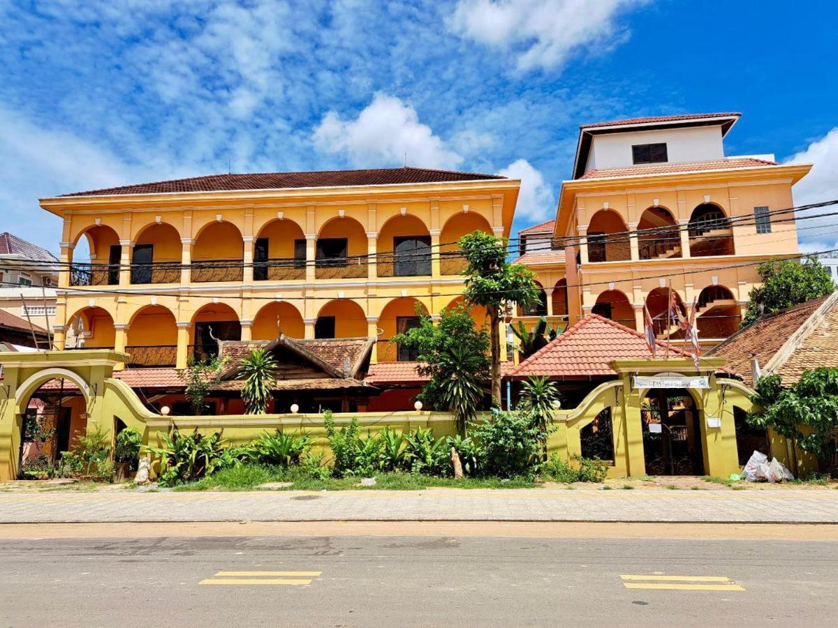 Den Hotel Totonou Siem Reap Exterior foto